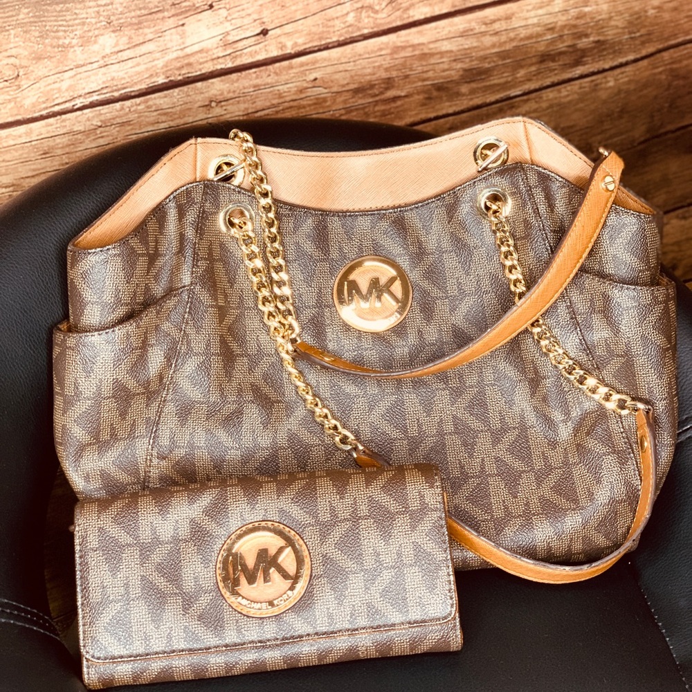 SOLD Mk chocolate purse with wallet